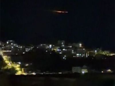 Bola de fogo passando sobre Ipatinga, no Vale do Aço