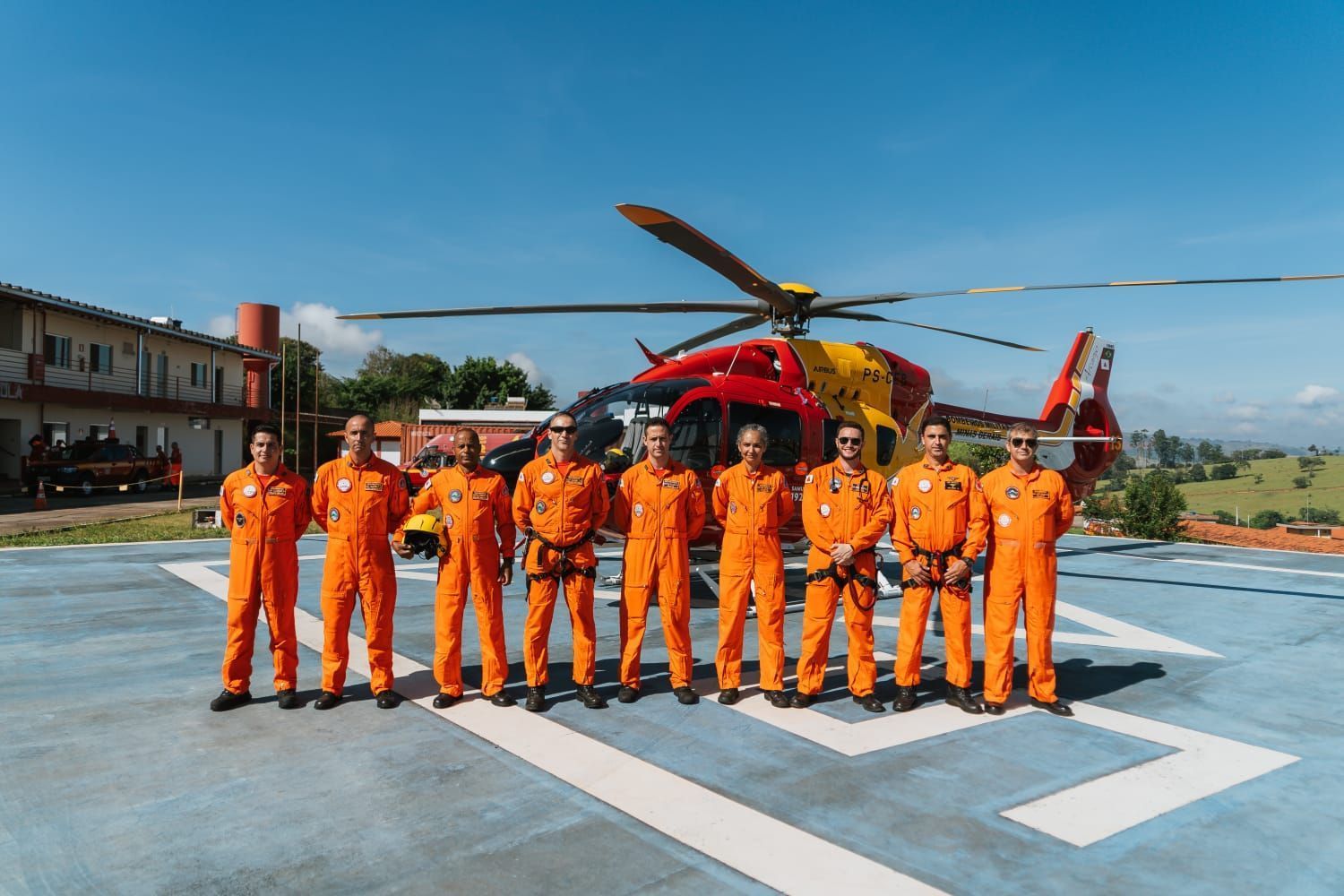 Novo helicóptero dos bombeiros e Samu de Varginha realizou a 1ª missão