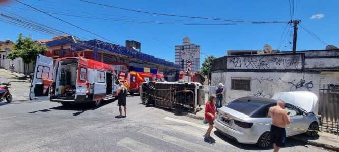 O acidente aconteceu em um cruzamento
