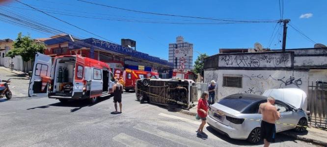 O acidente aconteceu em um cruzamento