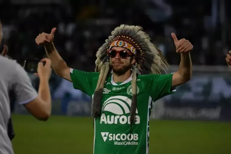 Clube da Série B anuncia 15ª contratação para a temporada 2024
