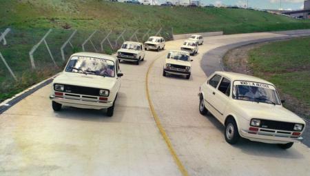 147 movido a etanol na pista de teste do Polo de Betim em1979