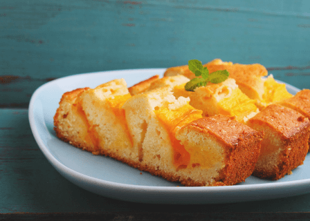 Como não desperdiçar na cozinha? Confira receita de bolo de casca de frutas