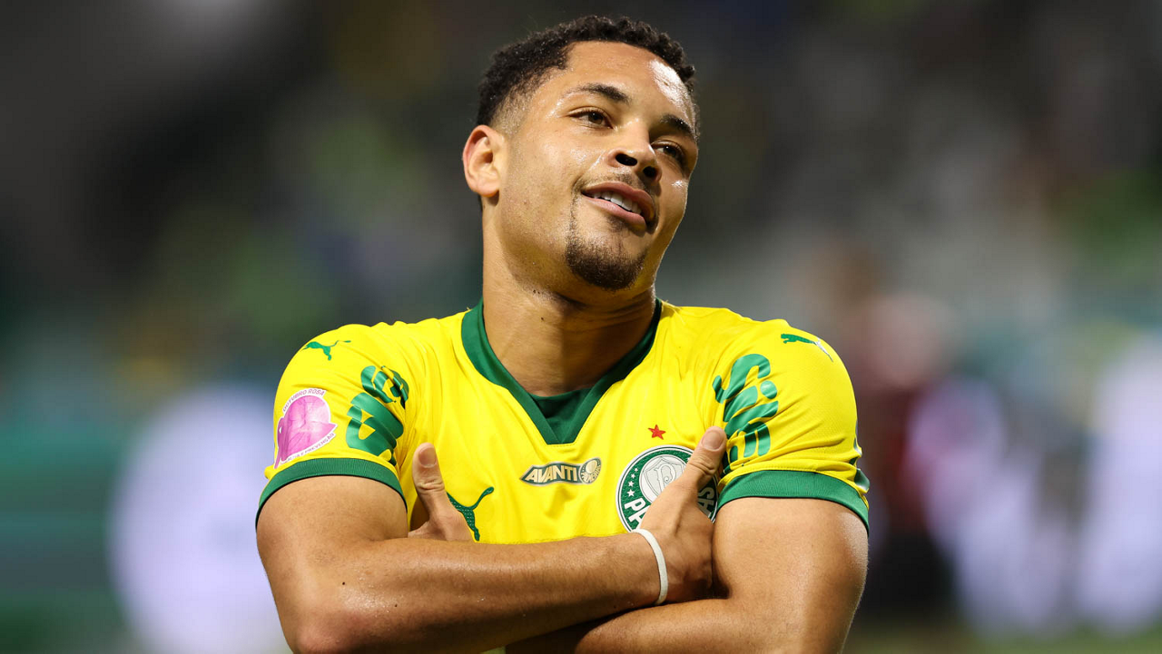 Convocado, Vitor Roque pode desfalcar o Palmeiras em até dois jogos do Brasileirão