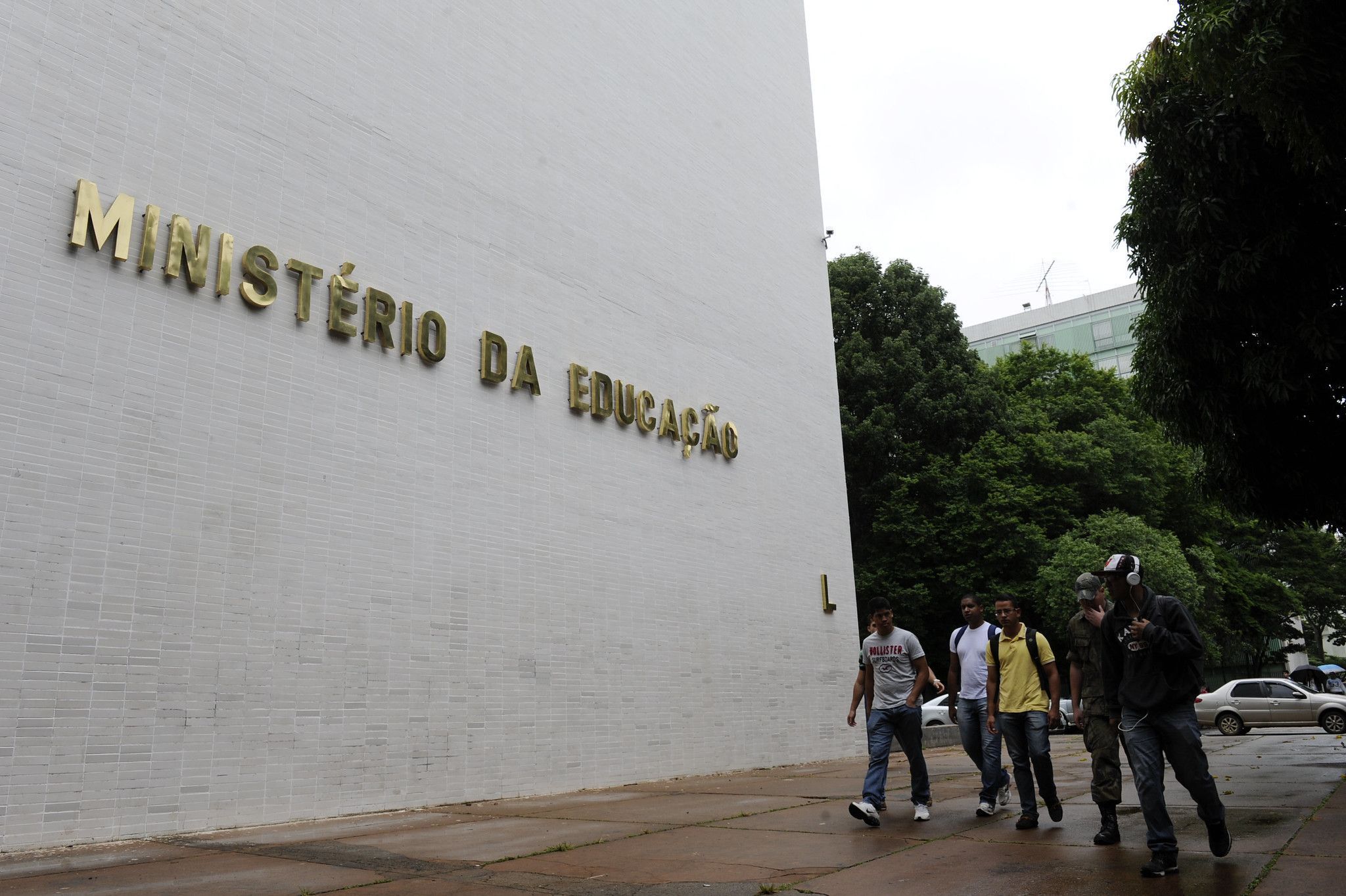 Governo anuncia reajuste de 5,4% e piso salarial de professores vai a R$ 5,1 mil