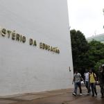 Governo anuncia reajuste de 5,4% e piso salarial de professores vai a R$ 5,1 mil