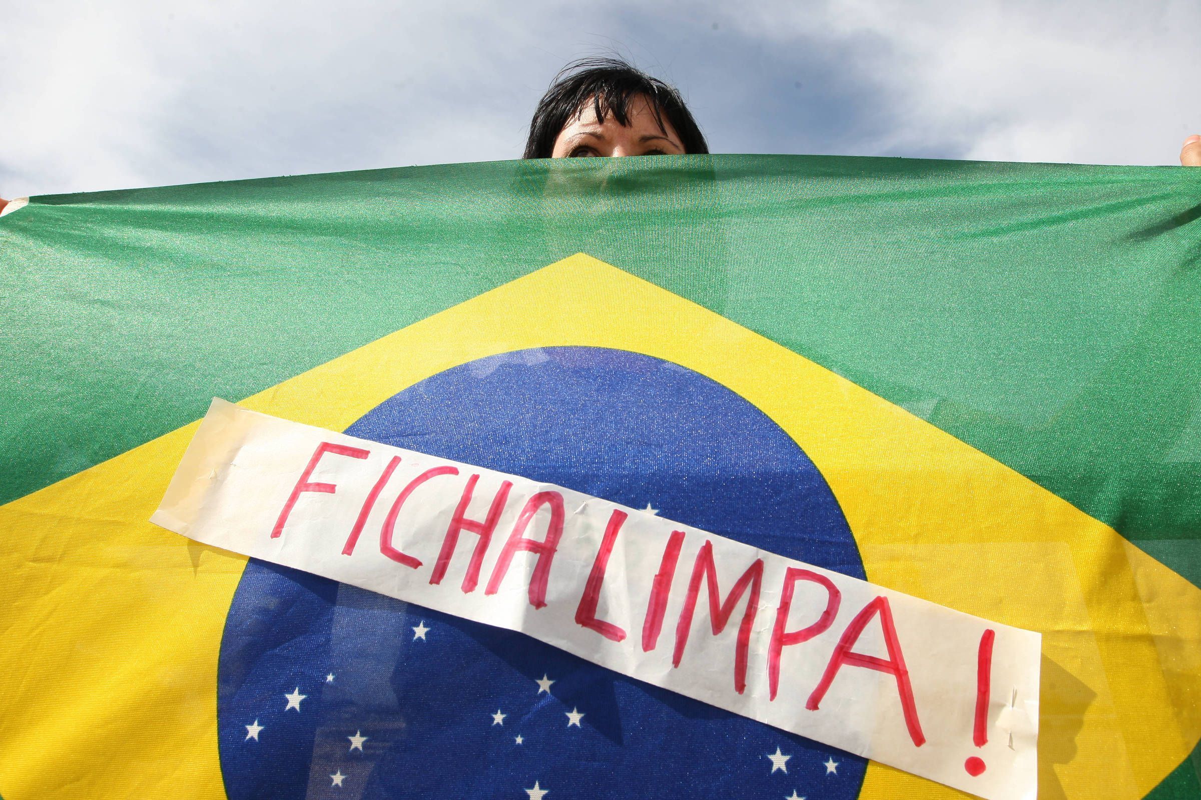 Saiba tudo sobre a Lei da Ficha Limpa