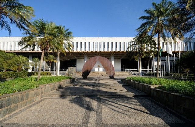 Comissão da ALMG suspende reuniões de análise do orçamento de MG, votação pode acontecer à noite