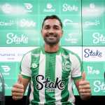 Ex-Cruzeiro, Gilberto se apresenta ao Juventude: 'Quero retomar minha carreira'