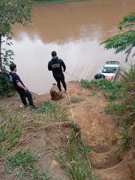 Um homem de 53 anos, desaparecido desde o dia 11, foi encontrado morto em um rio da cidade.