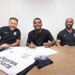 Corinthians oficializa contratação definitiva do zagueiro Cacá
