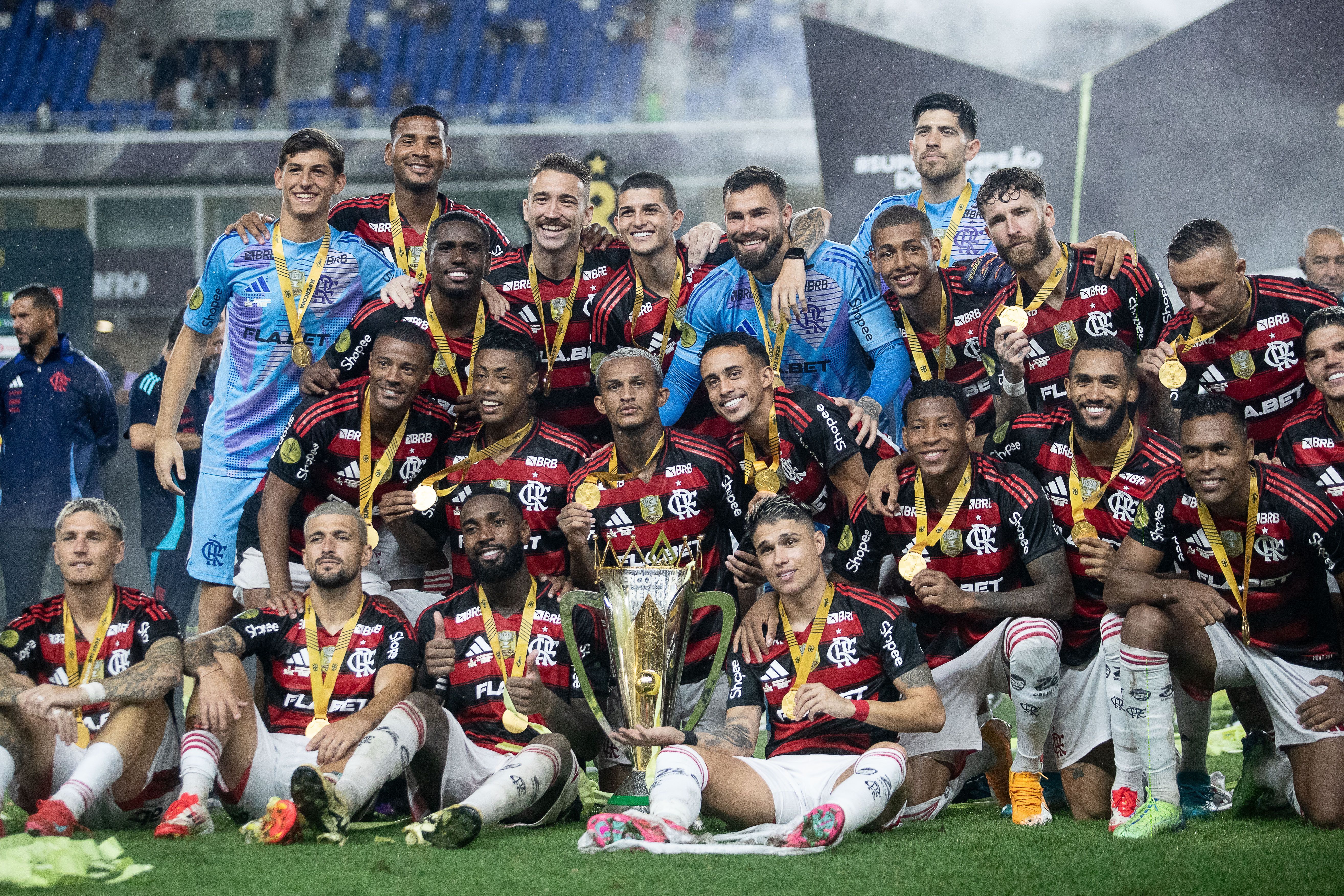 Filipe Luís faz previsão para titular do Flamengo: 'Em junho escolhe onde vai jogar'
