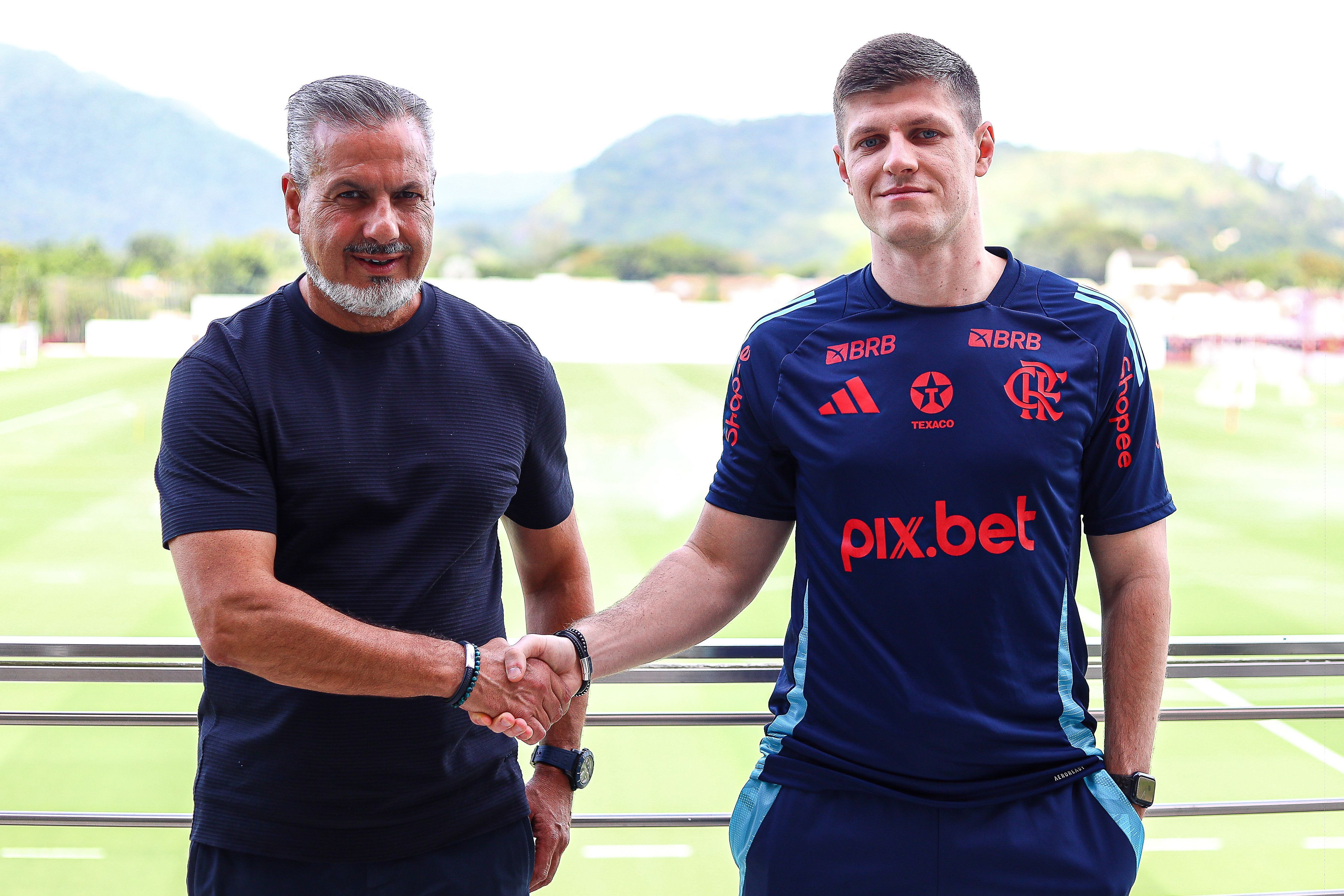 Ucraniano avalia desafio de liderar o departamento de scout do Flamengo