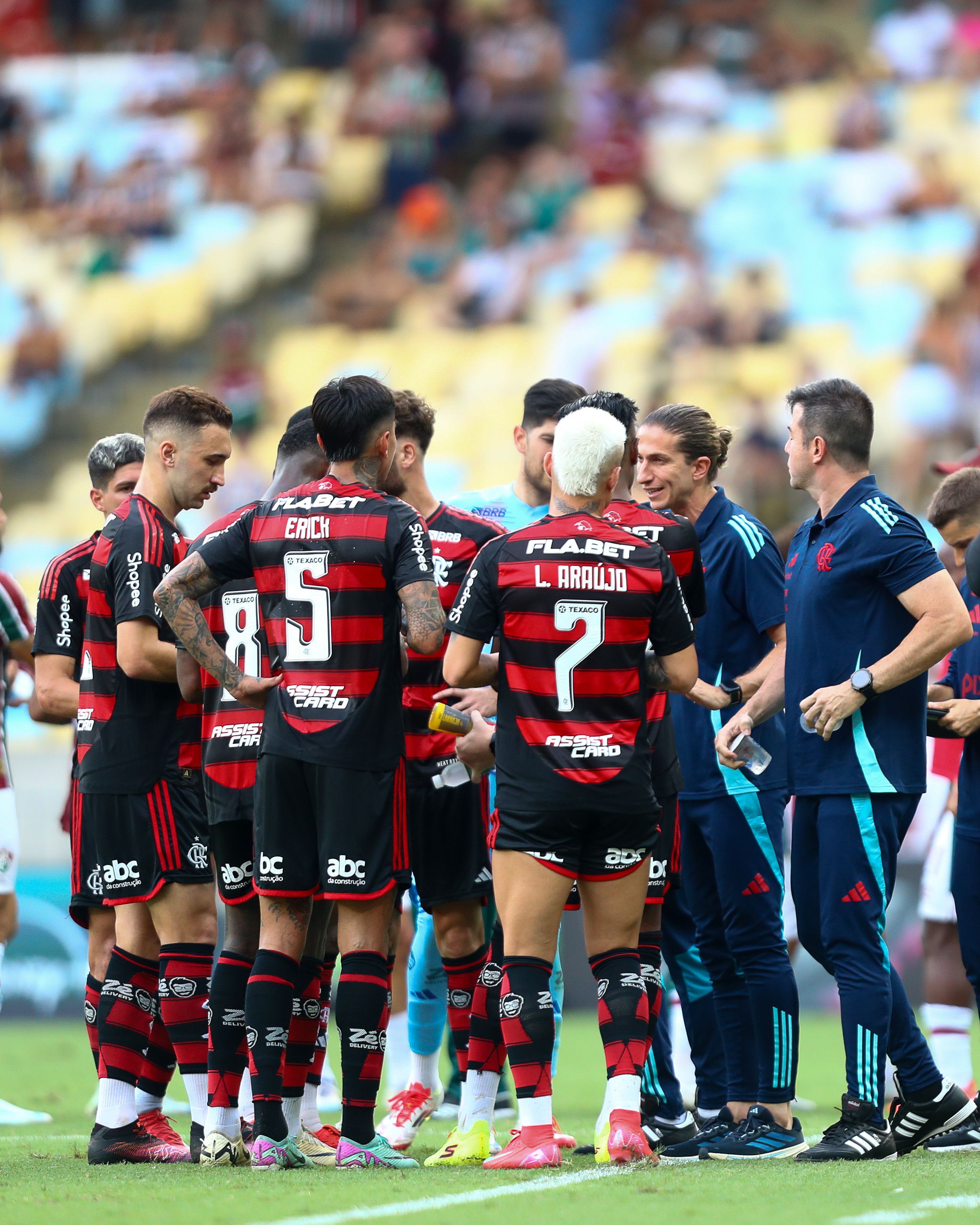 Flamengo pede à Ferj e à TV fim dos jogos de tarde e vê risco à saúde dos atletas