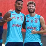 Filipe Luís lida com desfalques, mas terá retorno de titulares contra o Vasco