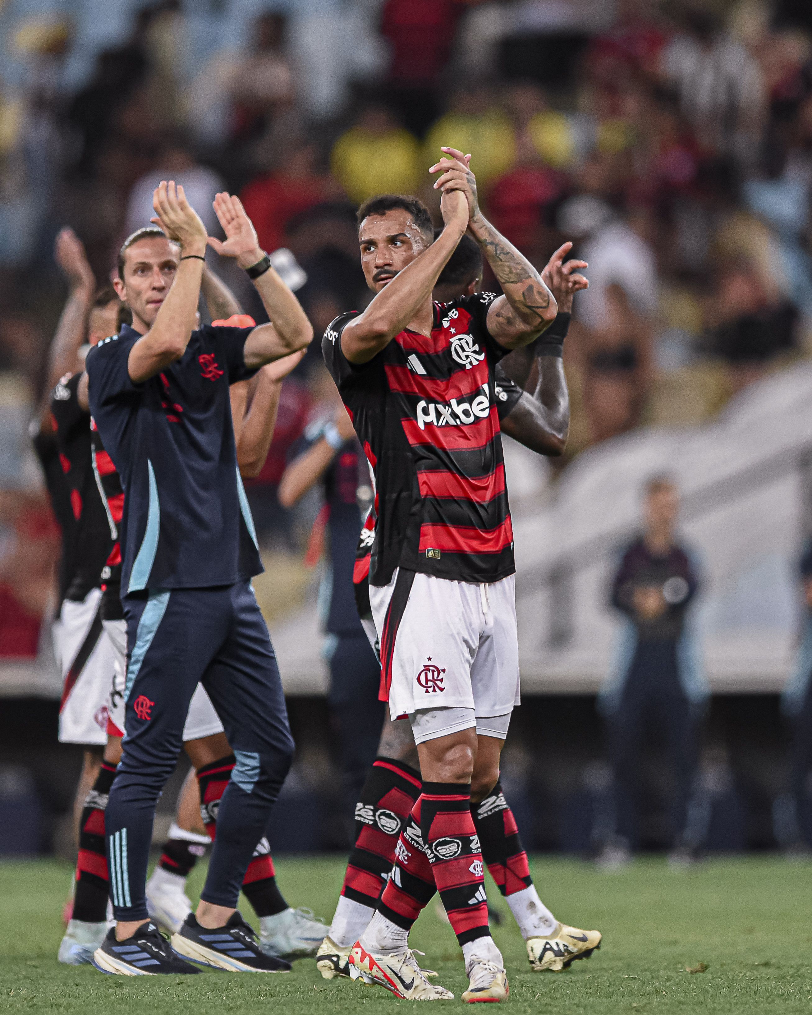 Flamengo x Botafogo: Filipe Luís destaca atuações individuais e dá relato sobre a briga