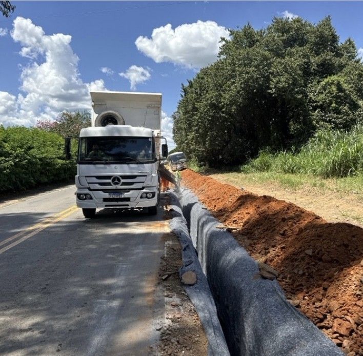 EPR faz drenagem em alguns pontos de rodovias