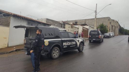 Investigado visava implementos agrícolas, grãos e dinheiro.