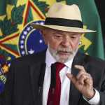 Lula diz que maridos são 'mais apaixonados pelas amantes' e Janja reprova fala