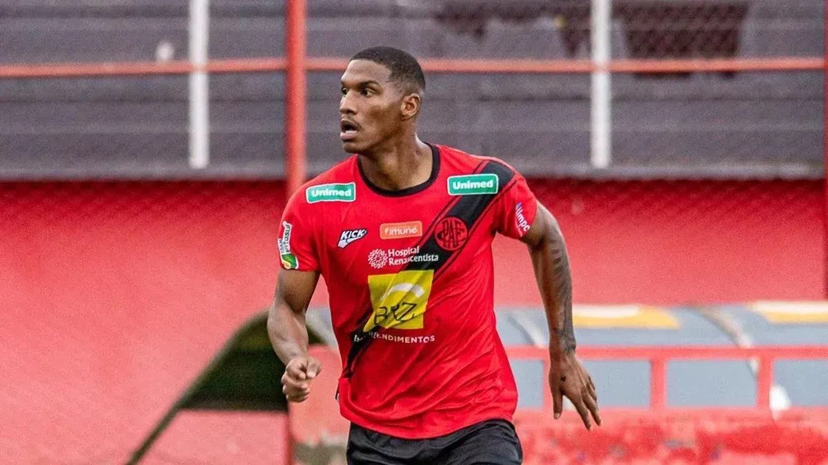Náutico anuncia a contratação de Igor Pereira, ex-Pouso Alegre
