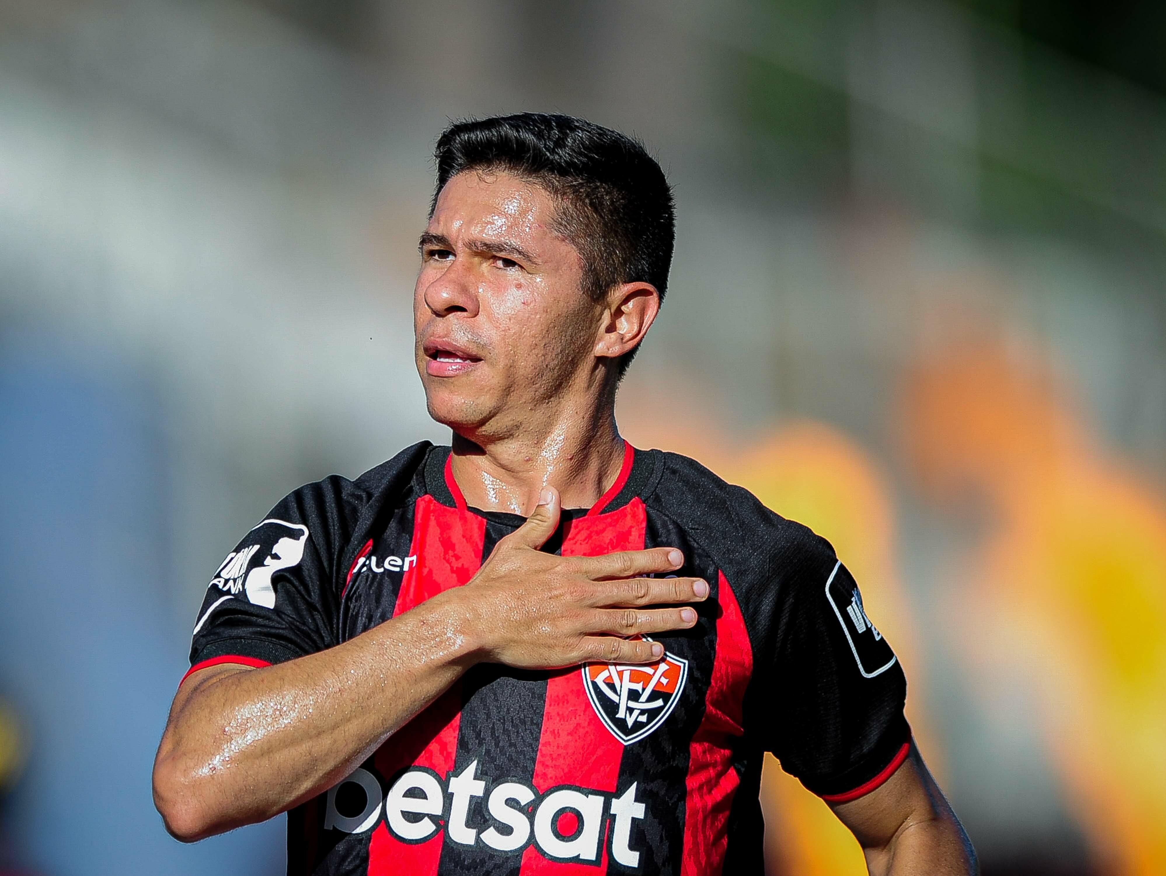 Vitória bate o Bahia de Feira e ganha a segunda no Campeonato Baiano
