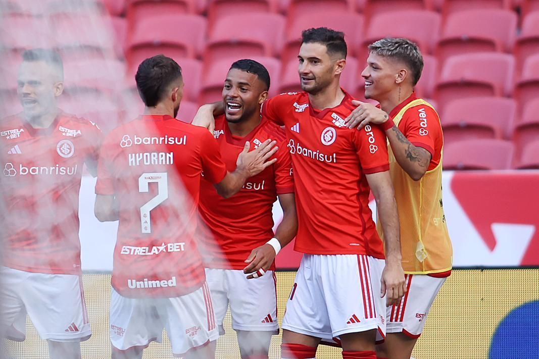 Inter vence Avenida em estreia no Campeonato Gaúcho
