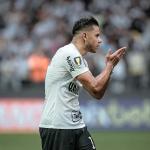 Autor de golaço, Romero dispensa protagonismo no Corinthians: 'Um gol do time'