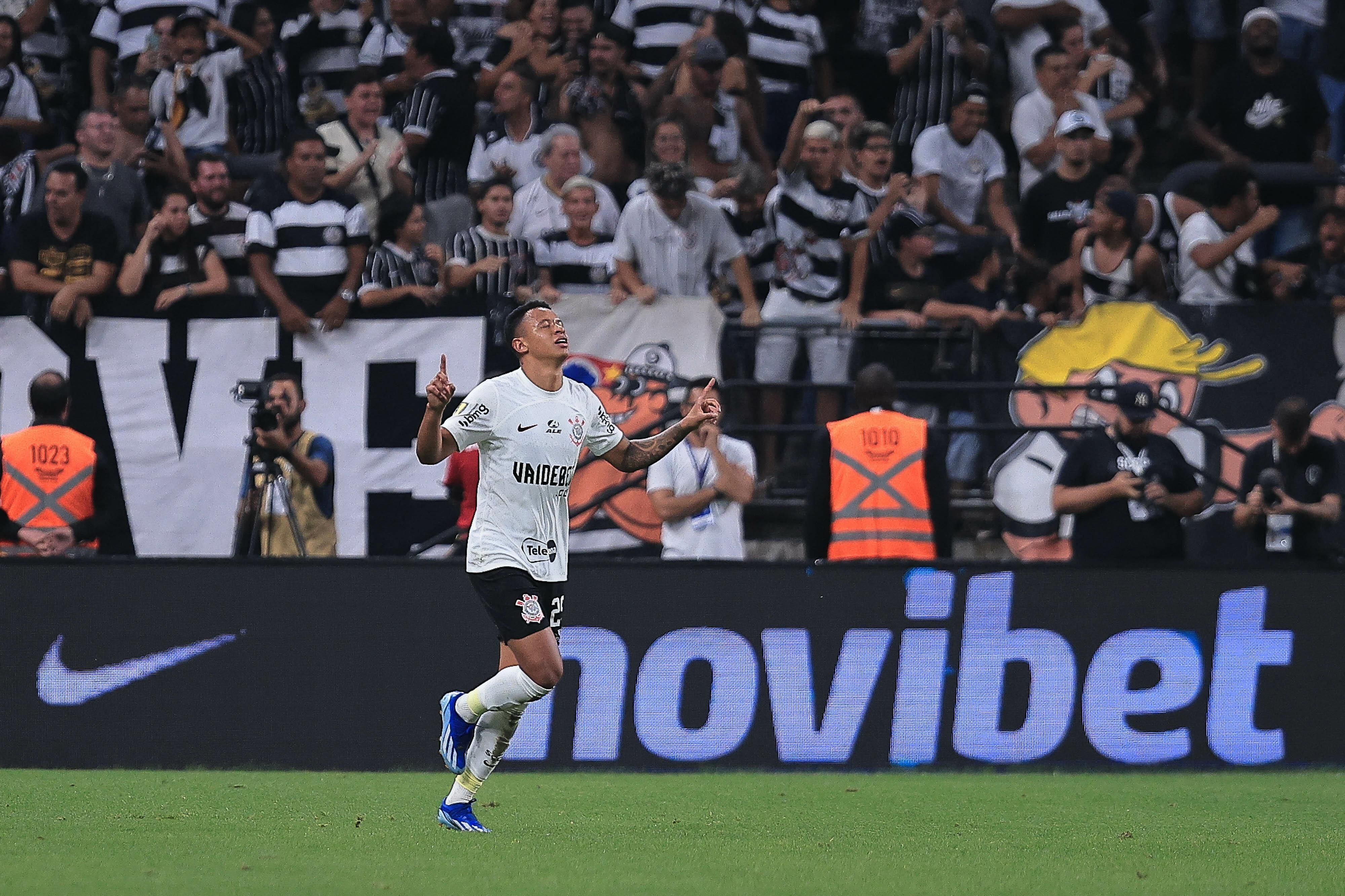 Yuri é vaiado e substituto marca em derrota do Corinthians para o São Paulo