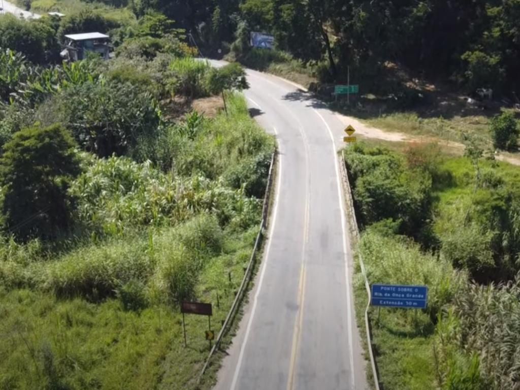 Obra de emergência interdita trecho da BR-381, no interior de Minas; confira