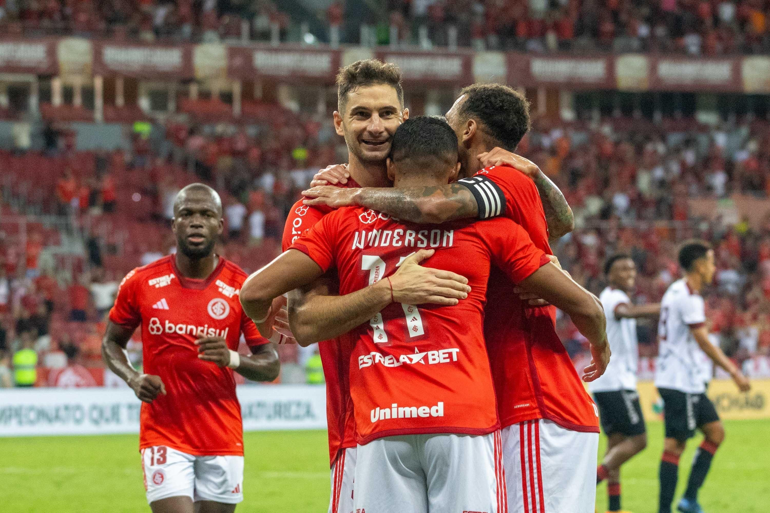 Inter vence Brasil de Pelotas e se classifica às quartas do Gauchão