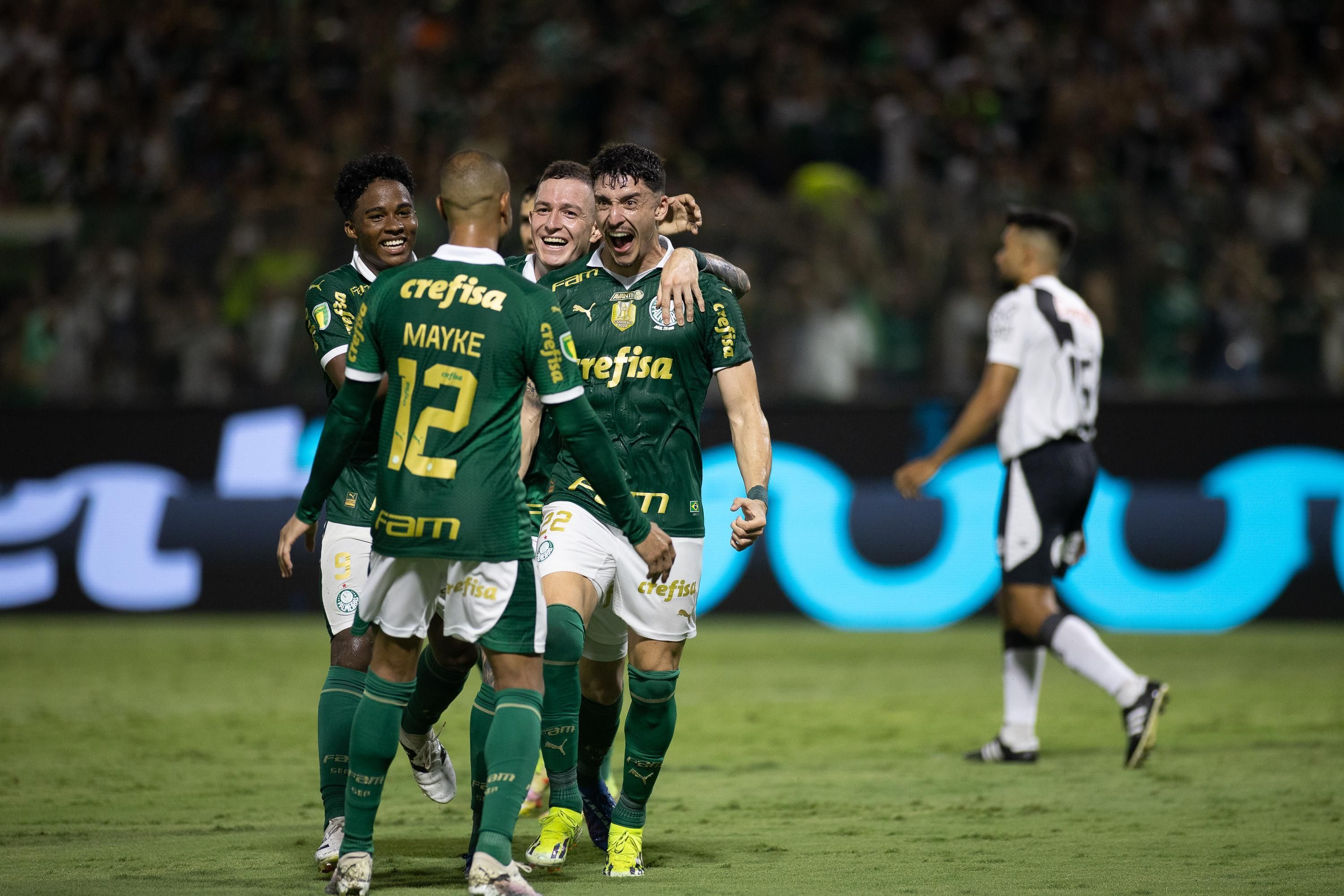 Avassalador, Palmeiras goleia a Ponte Preta e vai à semifinal do Paulista