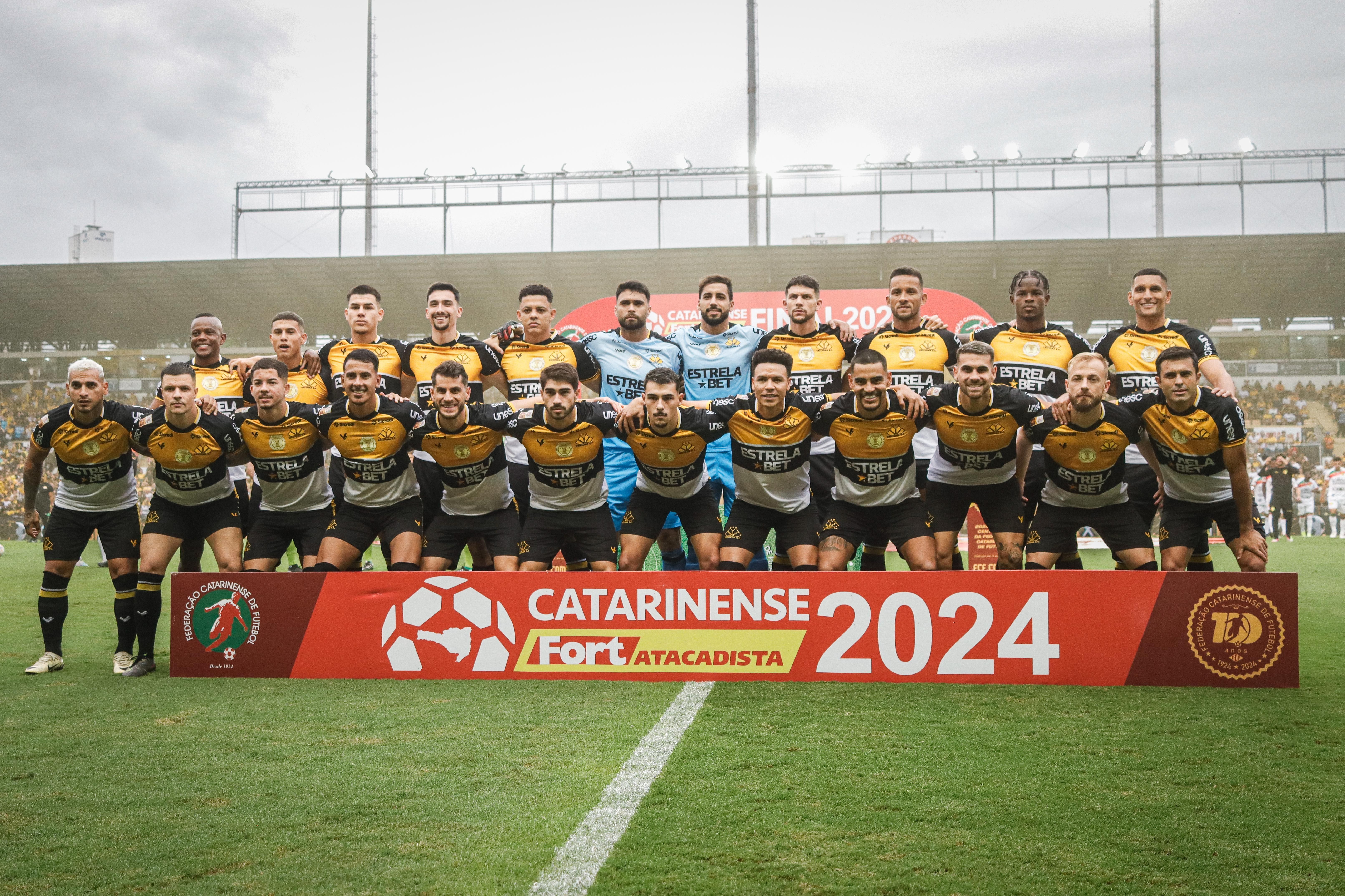 Criciúma sofre, mas empata contra o Brusque e conquista o Catarinense