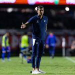 Após derrota, Carpini diz que ser chamado de 'burro' faz parte da profissão