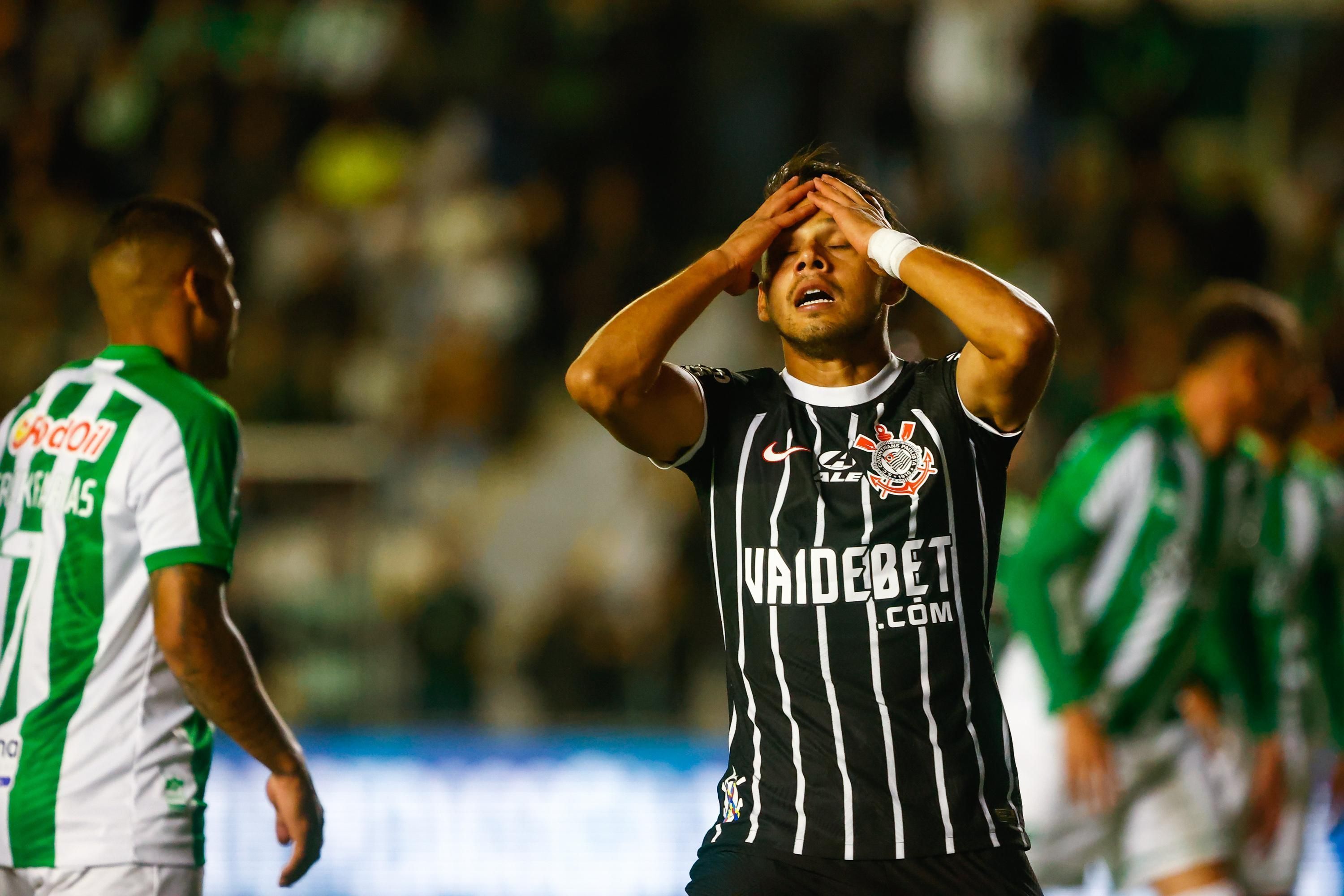 Com falhas de Cássio, Juventude vence o Corinthians pelo Campeonato Brasileiro