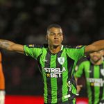 Renato Marques celebra gol pelo América, mas aponta ‘empate com sabor de derrota’