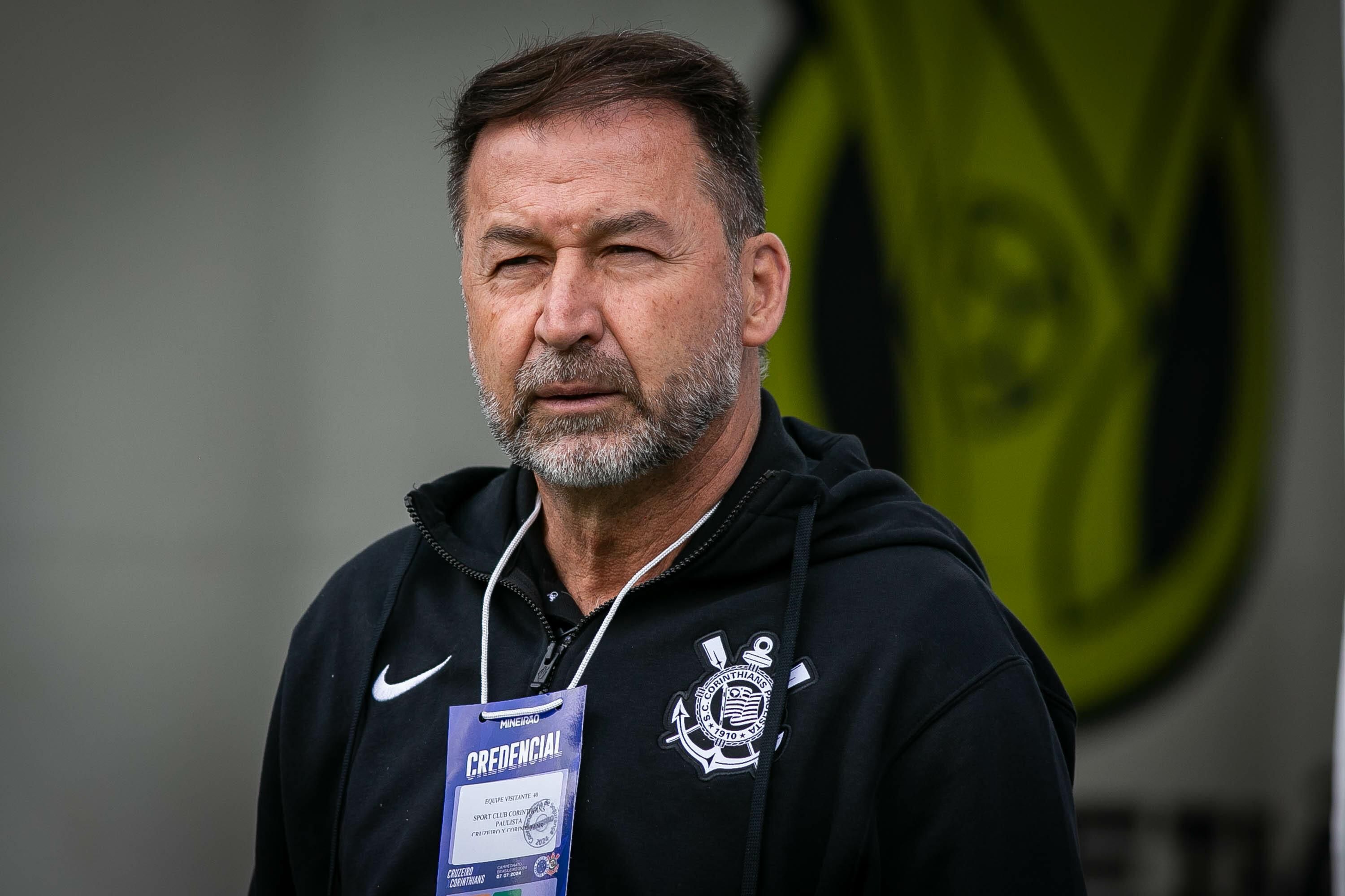 Augusto Melo é expulso do quadro de sócios do Corinthians