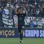 De vilão a herói, Cacá diz o que mudou no Corinthias na estreia de Ramón Díaz