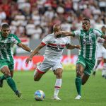São Paulo leva sustos do Juventude no fim, fica no empate e deixa G4