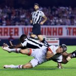 Em jogo eletrizante, Botafogo empata com São Paulo e termina turno em primeiro