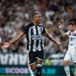 Ceará goleia o Botafogo-SP e embala com Léo Condé na Série B