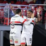 São Paulo fura bloqueio do Goiás e larga em vantagem na Copa do Brasil