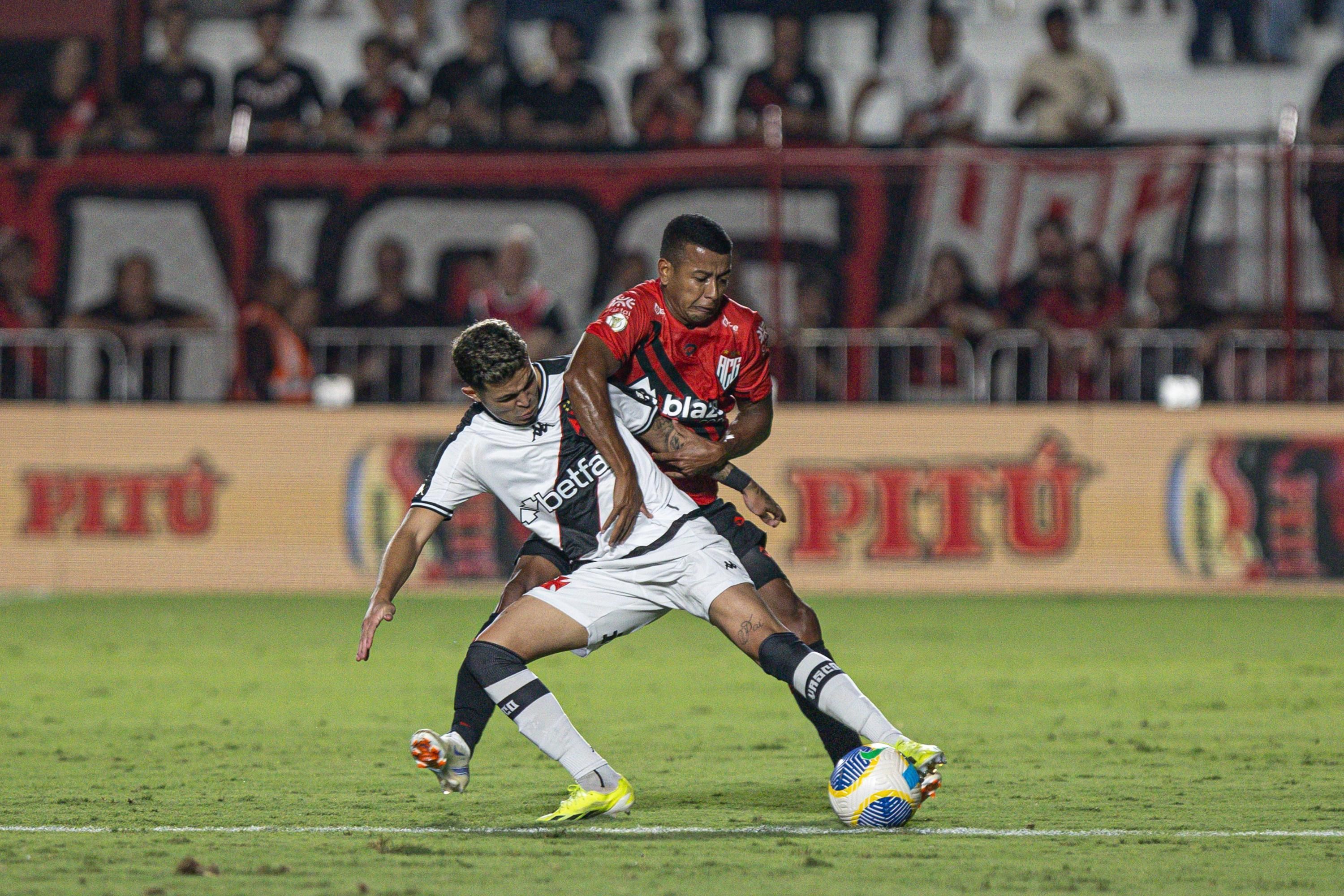 Vasco arranca o empate diante do Atlético-GO pela Copa do Brasil