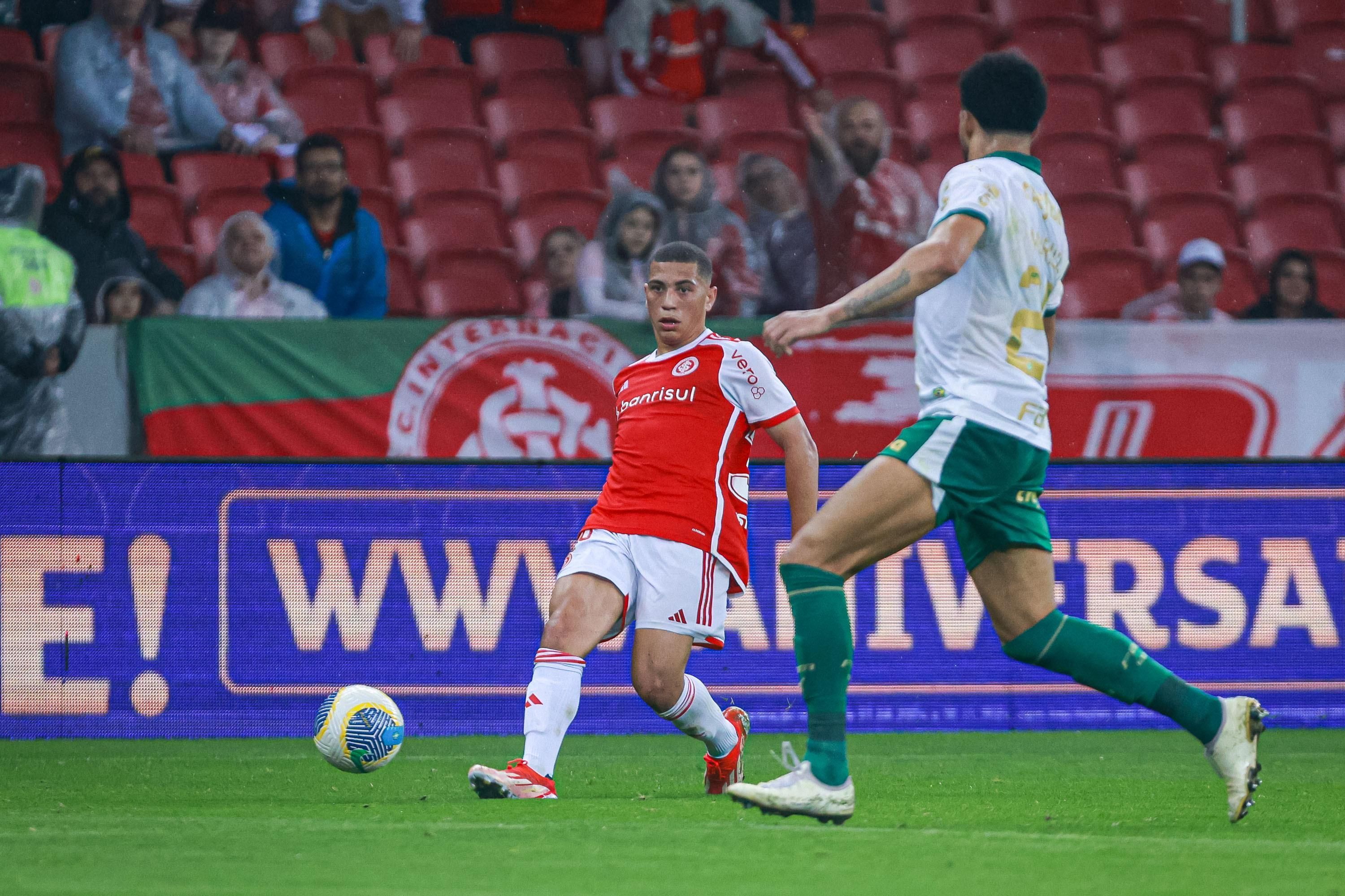 No Beira-Rio, Inter cede empate para o Palmeiras pelo Campeonato Brasileiro