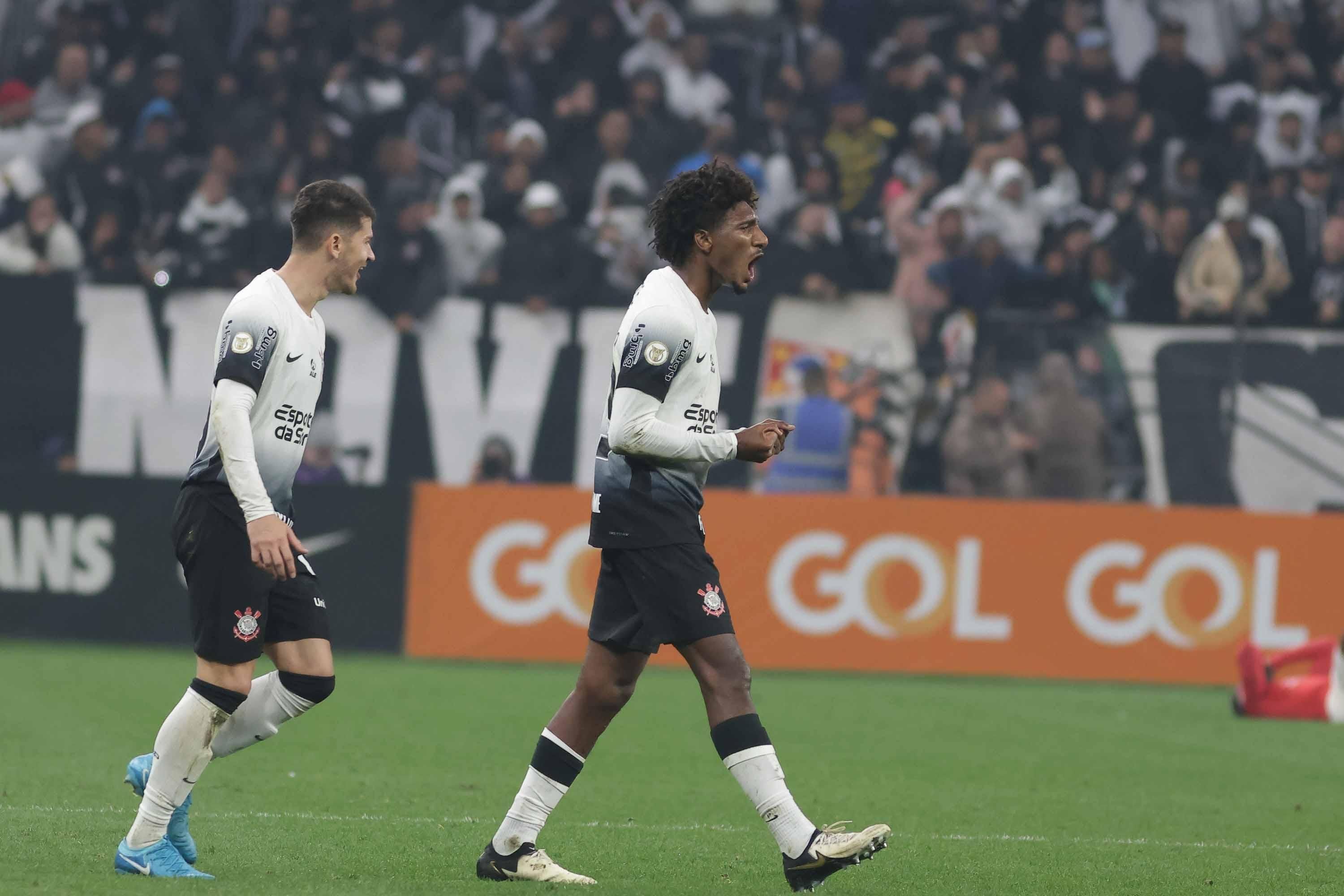 Nos acréscimos, Talles Magno arranca empate para Corinthians contra Bragantino