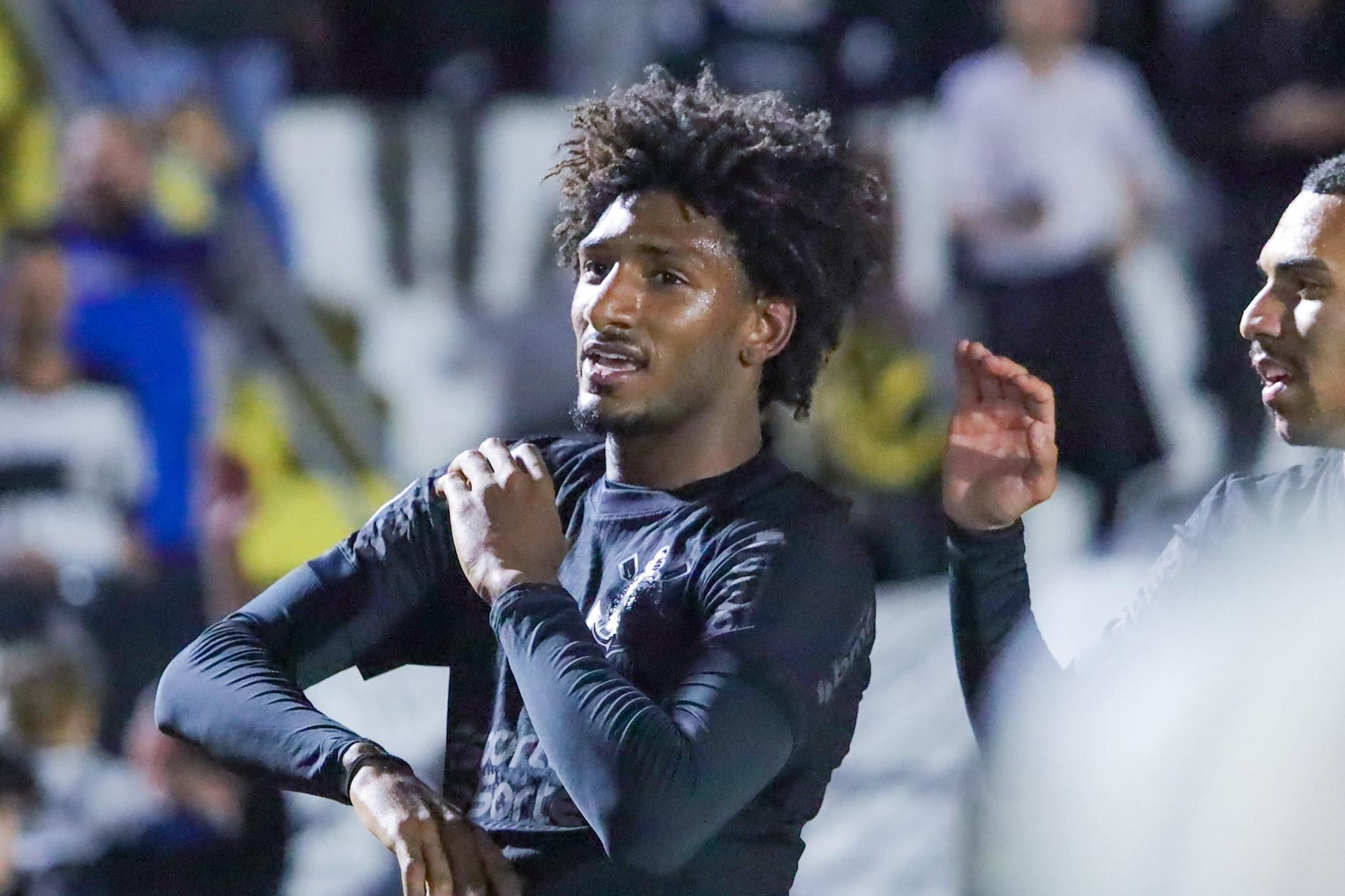 Talismã? Talles Magno marca segundo gol pelo Corinthians e destaca confiança do grupo