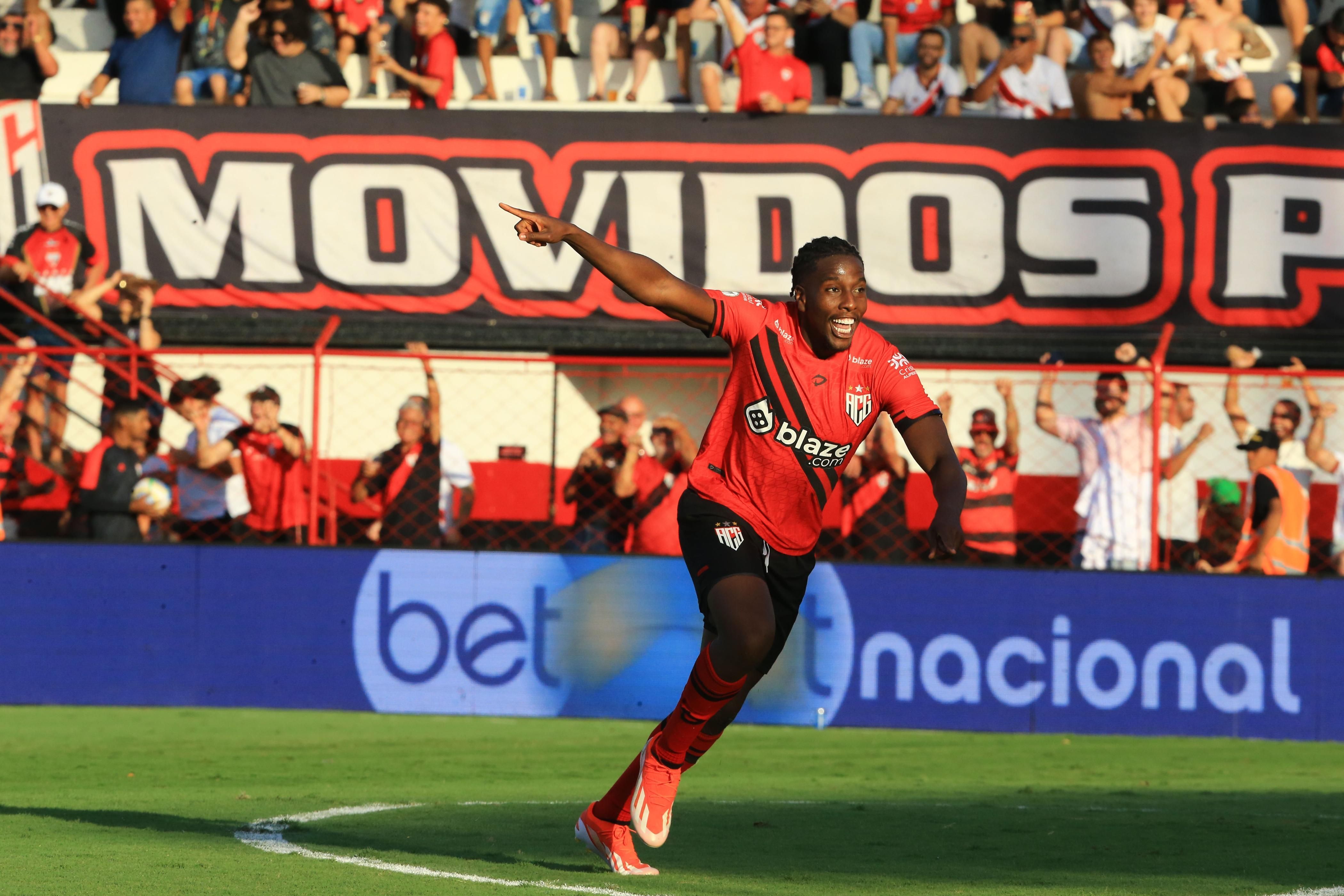 Atlético-GO supera Juventude em jogo com final eletrizante pelo Brasileiro