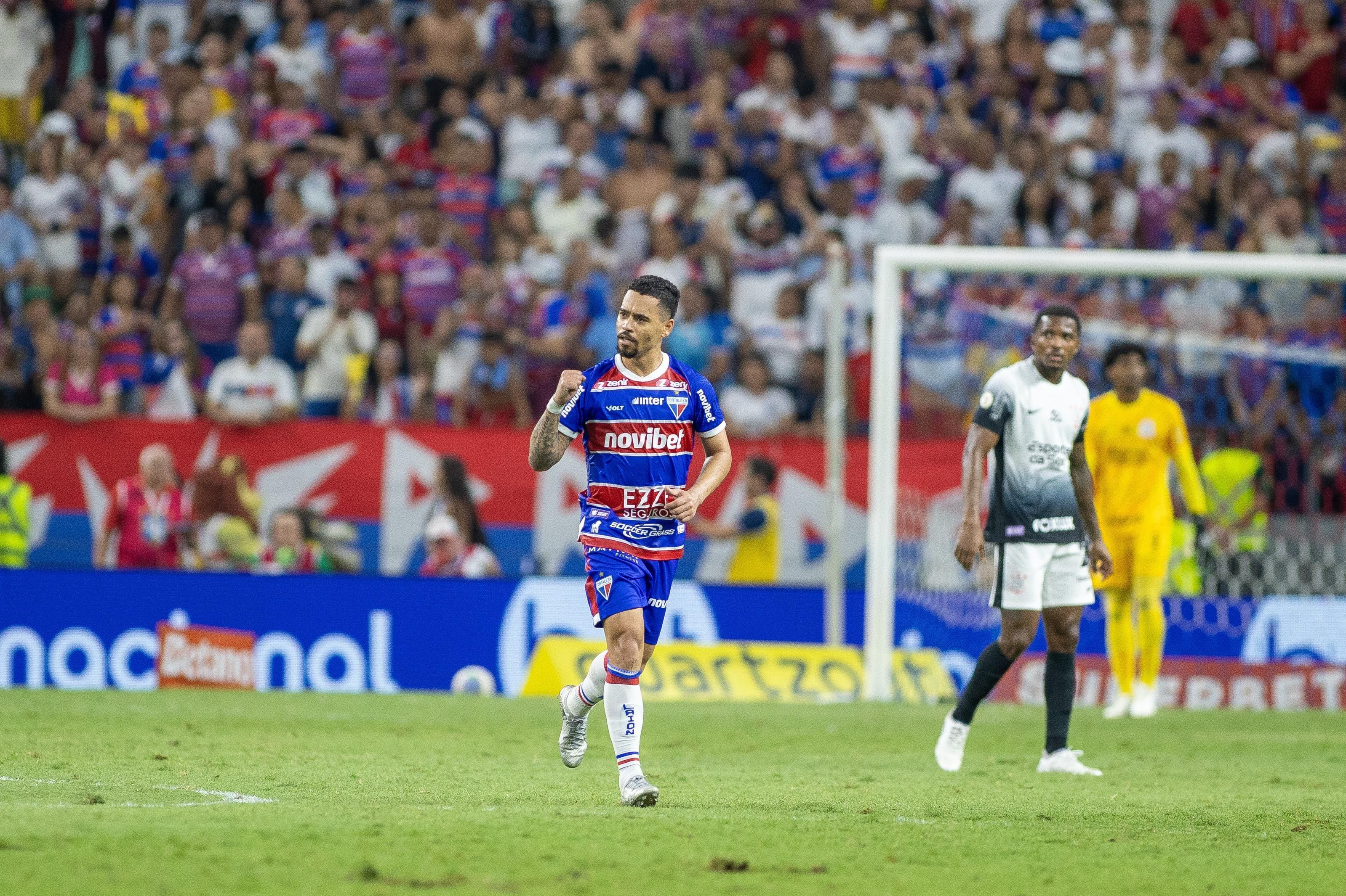 Herói do líder Fortaleza exalta torcida em vitórias decisivas: '100 mil em dois jogos'
