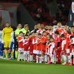 Titular do Internacional leva terceiro amarelo e desfalca equipe contra o Cruzeiro