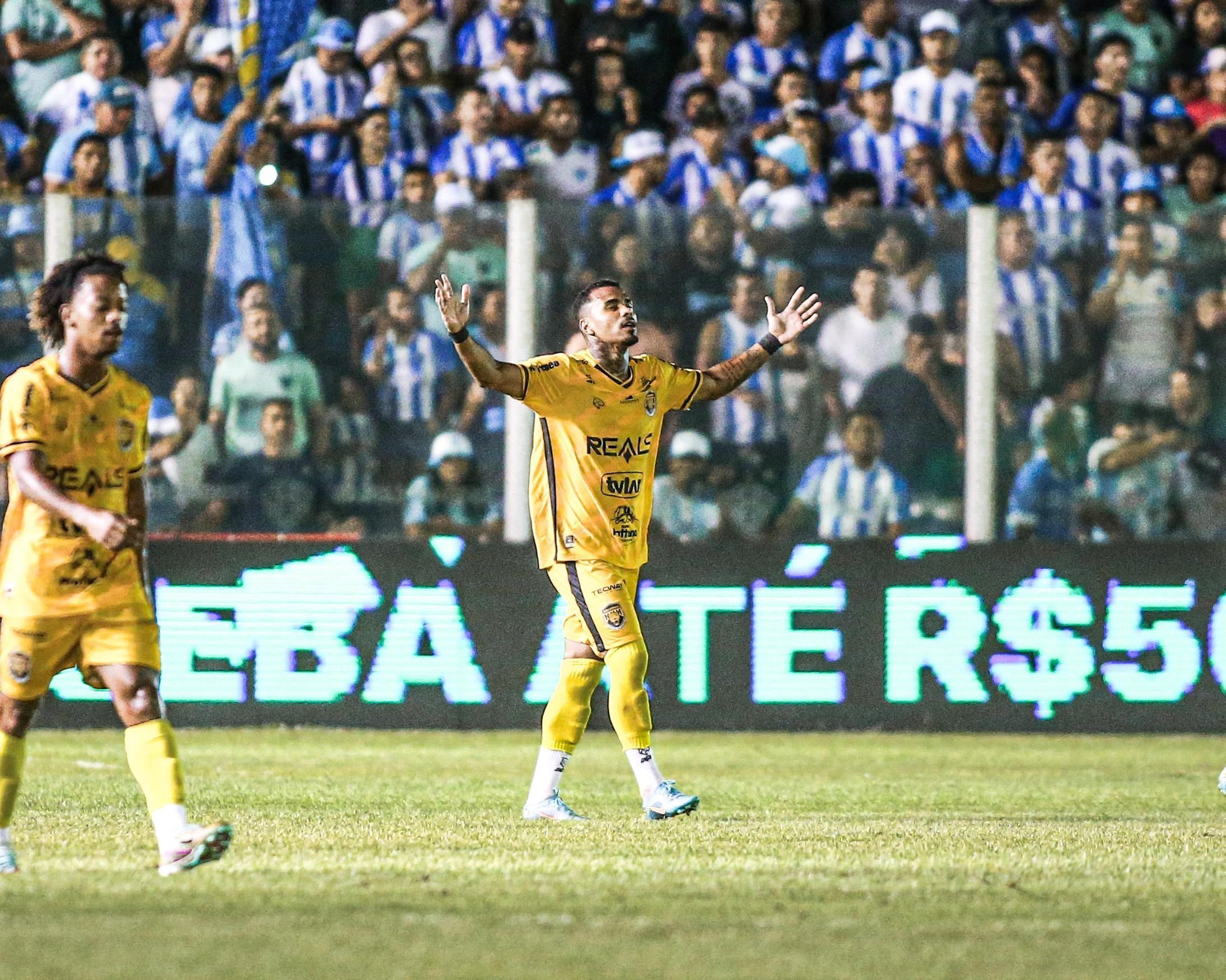 Amazonas vence Paysandu fora de casa e ultrapassa o América na Série B