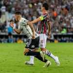 Jogadores do Fluminense discutem em jogo contra o Atlético pela Libertadores